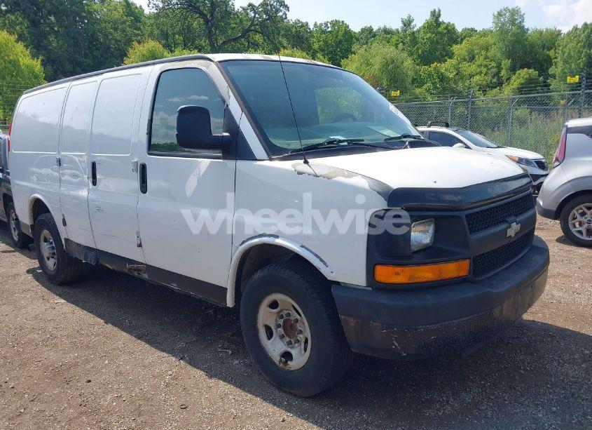 2009 Chevrolet Express 2500 WORK VAN (VIN 1GCGG25C191184204) main photo