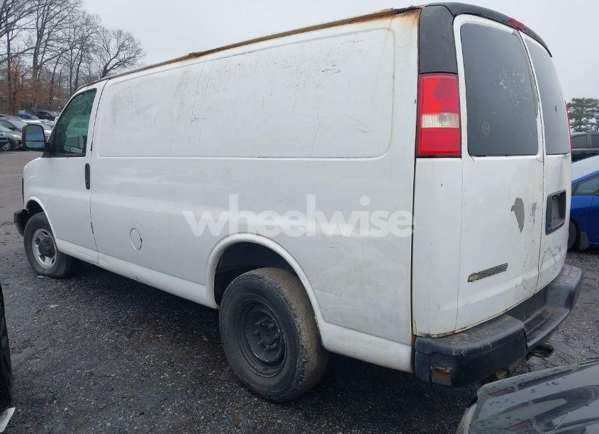 Photo 3 of 2008 Chevrolet Express WORK VAN (VIN 1GCGG25C281151999)