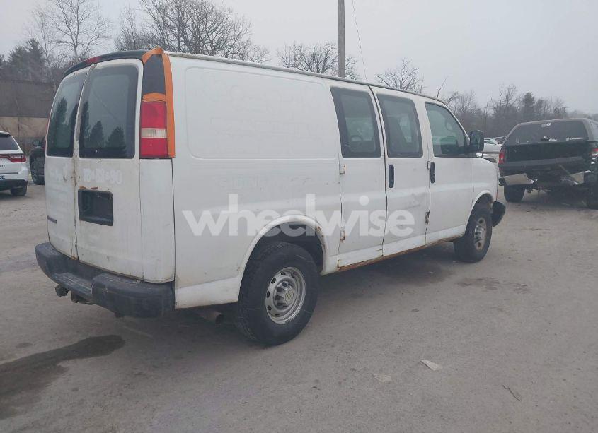 Photo 4 of 2008 Chevrolet Express WORK VAN (VIN 1GCGG25C281209576)