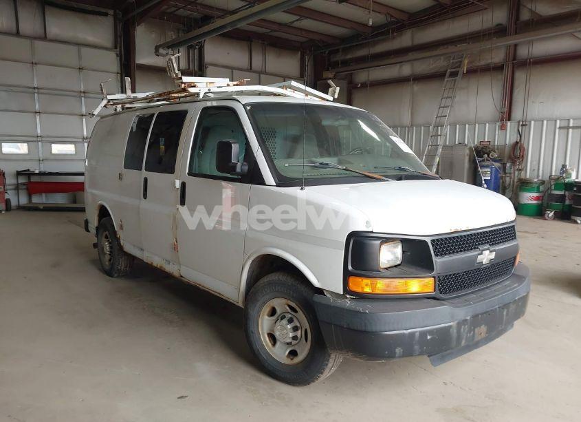 2009 Chevrolet Express 2500 WORK VAN (VIN 1GCGG25C391112632) main photo