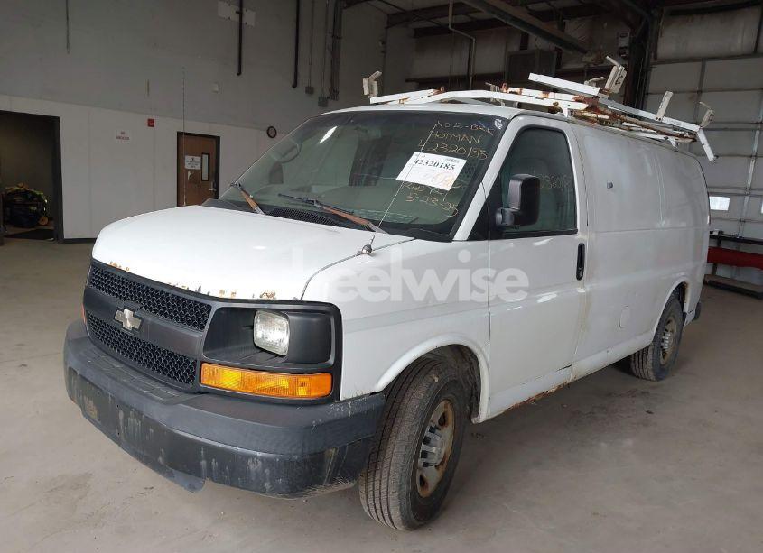 Photo 2 of 2009 Chevrolet Express 2500 WORK VAN (VIN 1GCGG25C391112632)