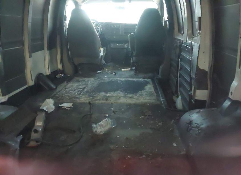 Photo 8 of 2009 Chevrolet Express 2500 WORK VAN (VIN 1GCGG25C391179537)