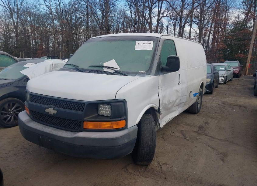 Photo 2 of 2009 Chevrolet Express 2500 WORK VAN (VIN 1GCGG25C491168255)