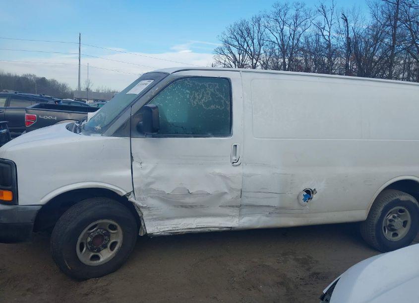 Photo 6 of 2009 Chevrolet Express 2500 WORK VAN (VIN 1GCGG25C491168255)