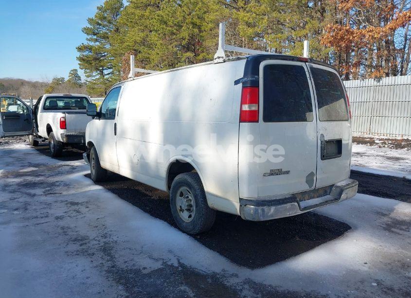 Photo 3 of 2008 Chevrolet Express WORK VAN (VIN 1GCGG25C581129690)