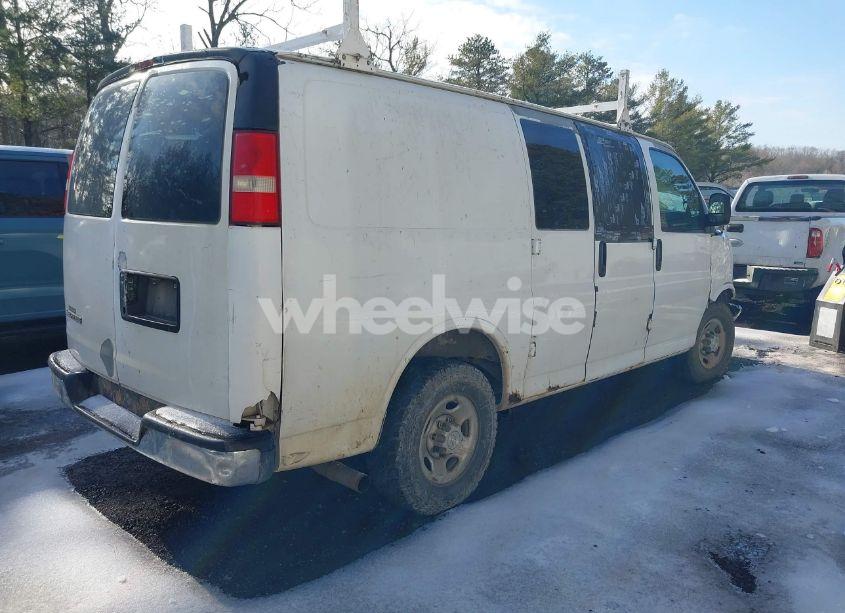 Photo 4 of 2008 Chevrolet Express WORK VAN (VIN 1GCGG25C581129690)