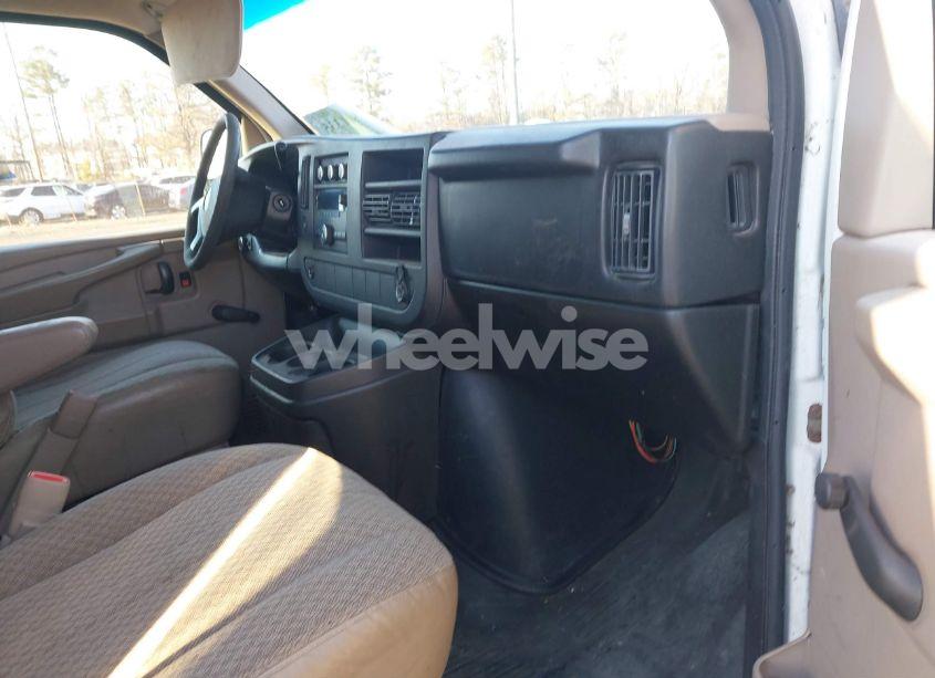 Photo 5 of 2009 Chevrolet Express 2500 WORK VAN (VIN 1GCGG25C691129151)