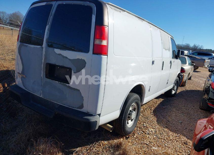 Photo 4 of 2008 Chevrolet Express WORK VAN (VIN 1GCGG25C781114348)