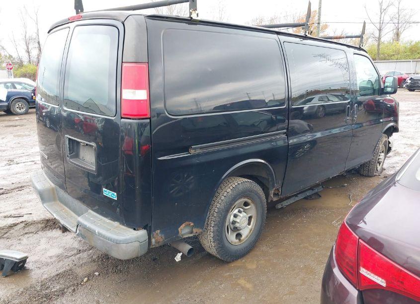 Photo 4 of 2008 Chevrolet Express WORK VAN (VIN 1GCGG25C781120389)