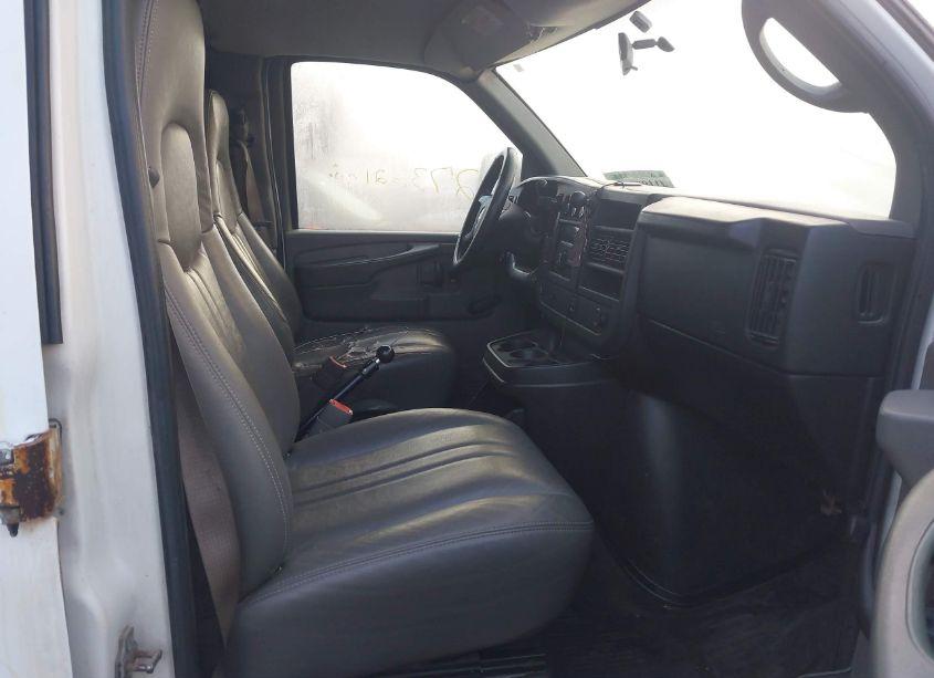 Photo 5 of 2008 Chevrolet Express WORK VAN (VIN 1GCGG25C781190975)