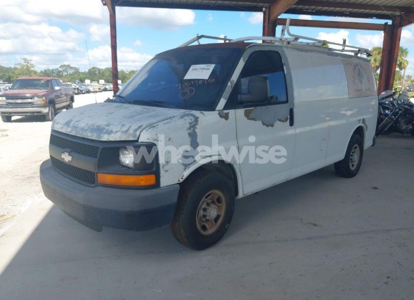 Photo 2 of 2009 Chevrolet Express G2500 (VIN 1GCGG25C791154429)