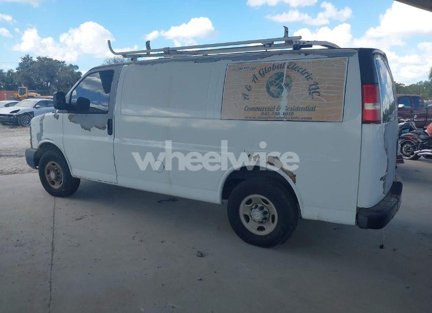 Photo 3 of 2009 Chevrolet Express G2500 (VIN 1GCGG25C791154429)