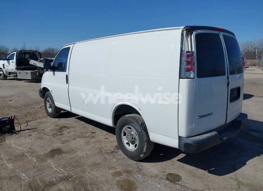 Photo 3 of 2008 Chevrolet Express WORK VAN (VIN 1GCGG25C881182464)