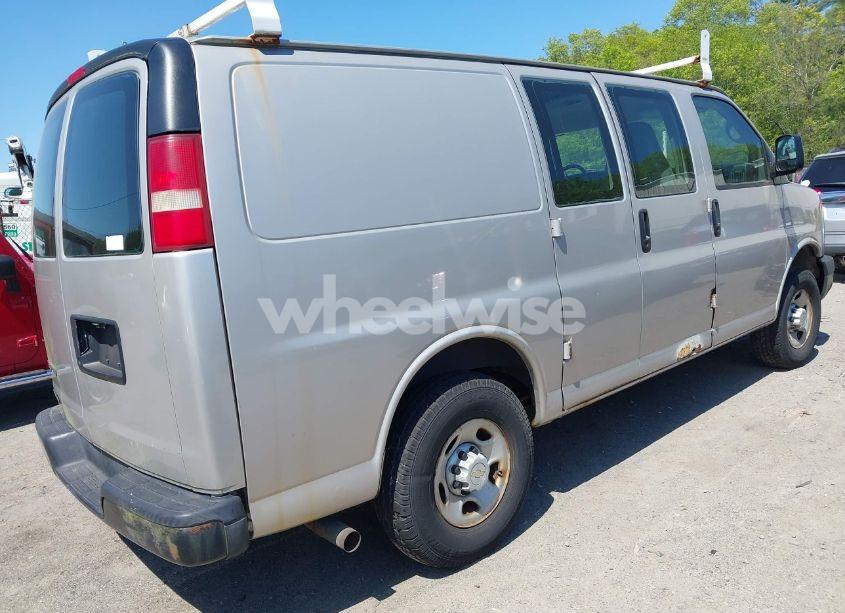 Photo 4 of 2008 Chevrolet Express WORK VAN (VIN 1GCGG25C981162904)
