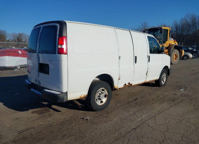 Photo 4 of 2009 Chevrolet Express 2500 WORK VAN (VIN 1GCGG25CX91115446)