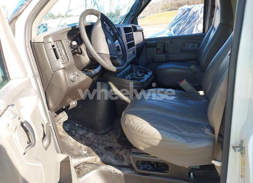 Photo 5 of 2009 Chevrolet Express 2500 WORK VAN (VIN 1GCGG25CX91122980)