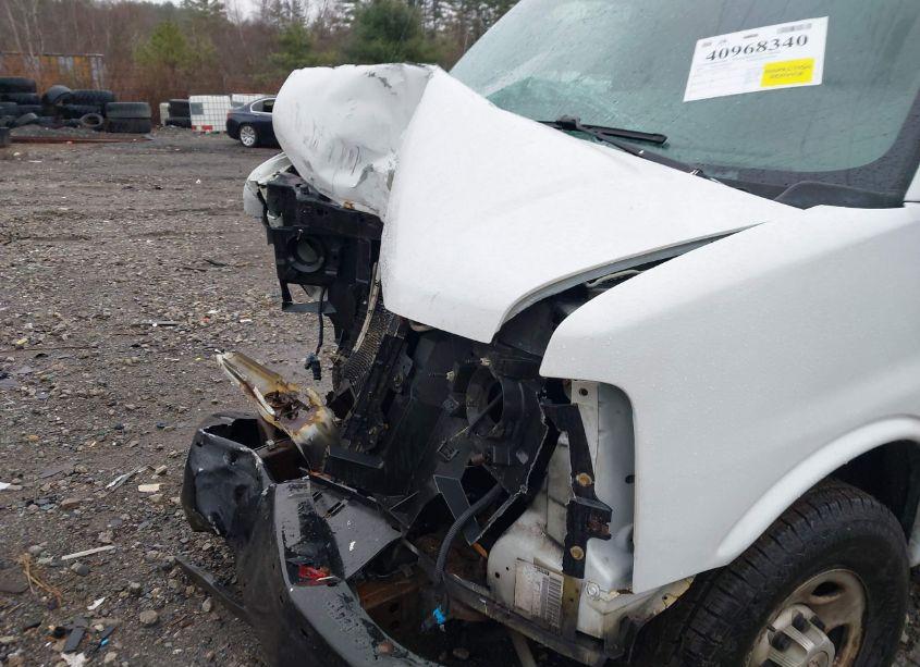 Photo 6 of 2009 Chevrolet Express 2500 WORK VAN (VIN 1GCGG25K091140539)