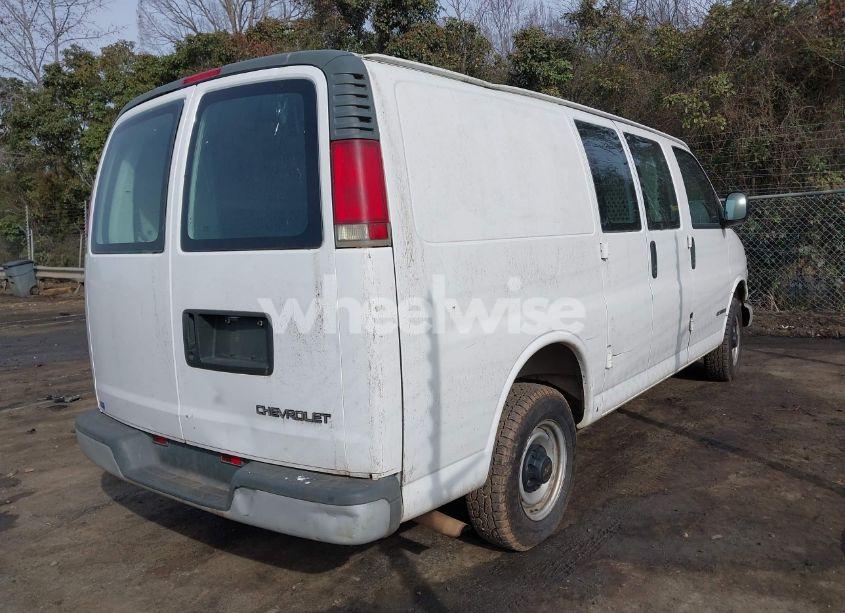 Photo 4 of 1998 Chevrolet Chevy VAN G2500 (VIN 1GCGG25R0W1069769)