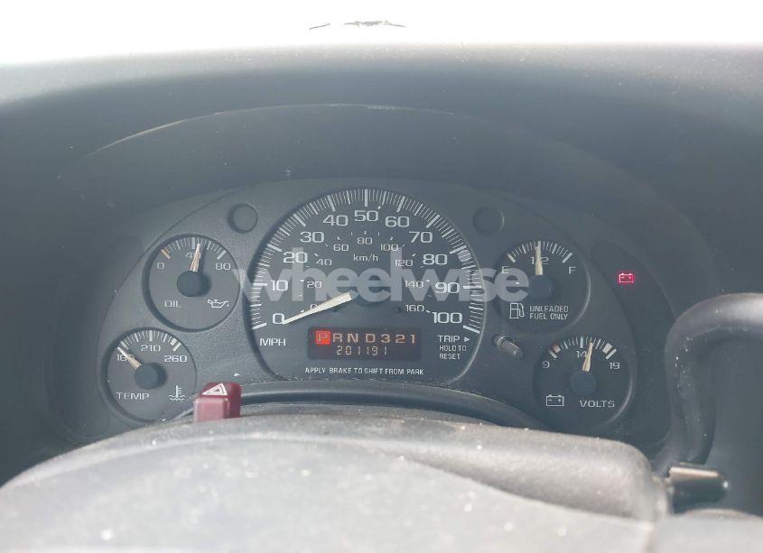 Photo 7 of 2002 Chevrolet Express (VIN 1GCGG25R121210438)
