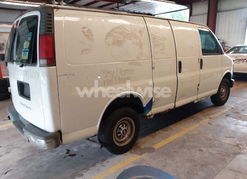 Photo 4 of 1998 Chevrolet Chevy VAN G2500 (VIN 1GCGG25R1W1065455)