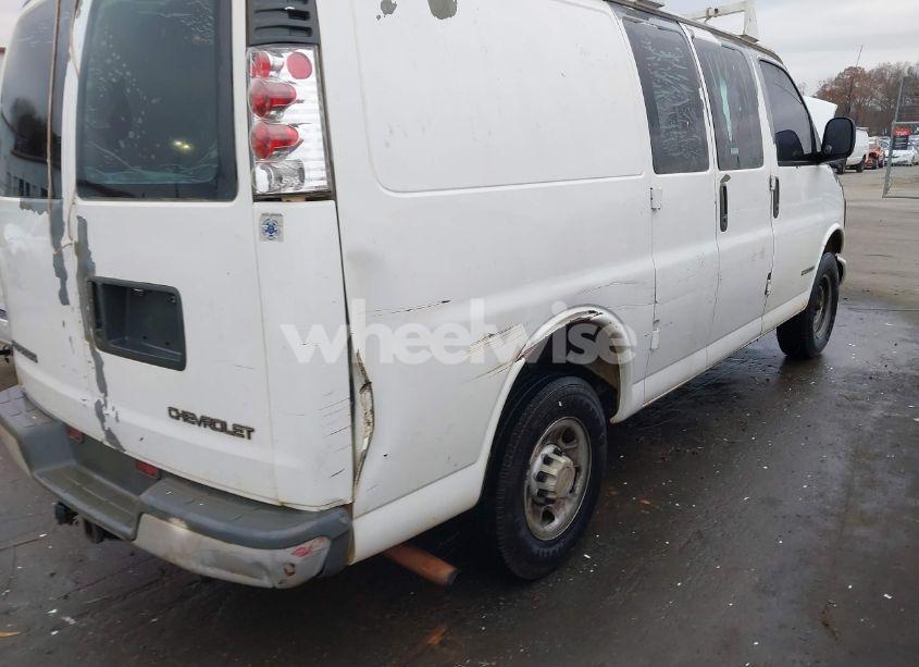 Photo 6 of 2001 Chevrolet Express (VIN 1GCGG25R311188683)