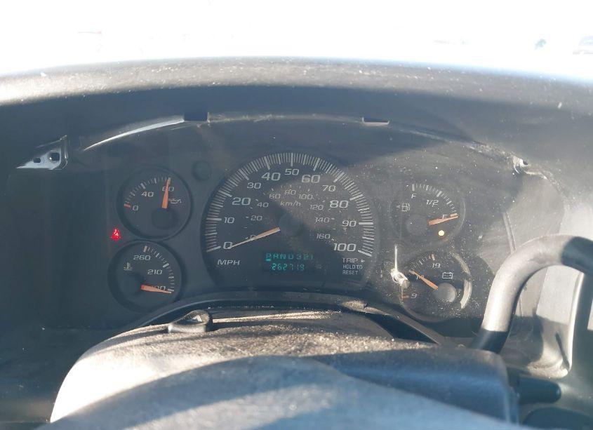 Photo 7 of 2003 Chevrolet Express (VIN 1GCGG25U331228915)