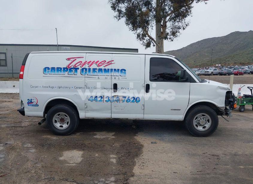 Photo 13 of 2003 Chevrolet Express (VIN 1GCGG25U431221925)