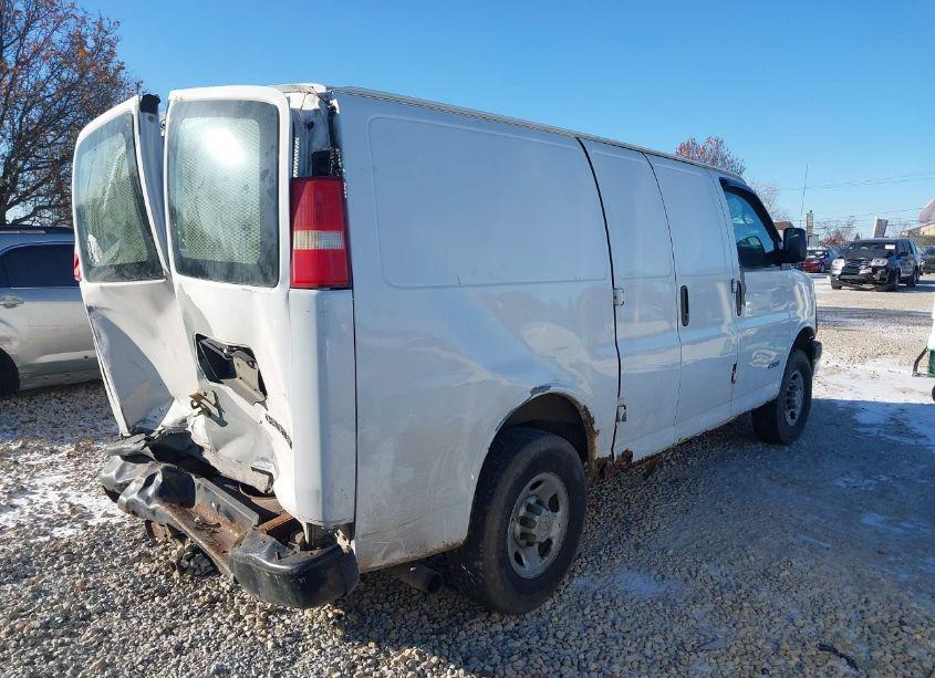 Photo 4 of 2006 Chevrolet Express WORK VAN (VIN 1GCGG25U661205469)