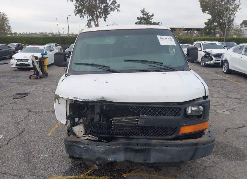 Photo 12 of 2003 Chevrolet Express (VIN 1GCGG25V031150134)