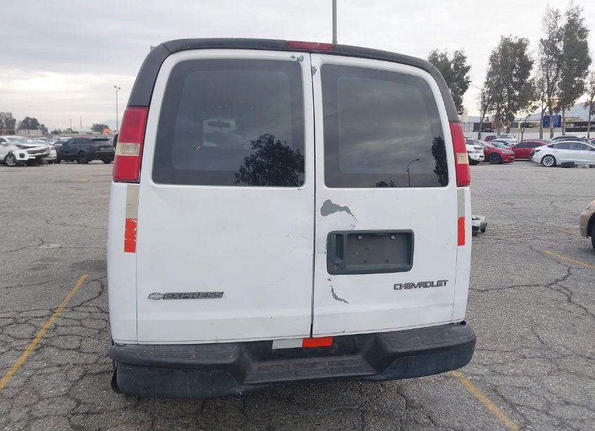 Photo 16 of 2003 Chevrolet Express (VIN 1GCGG25V031150134)