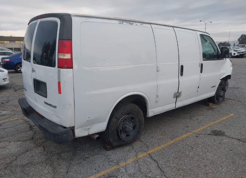 Photo 4 of 2003 Chevrolet Express (VIN 1GCGG25V031150134)