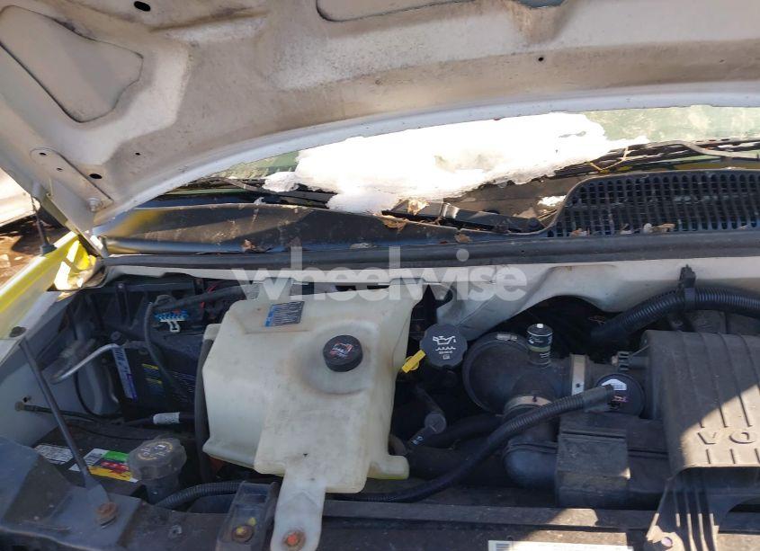 Photo 10 of 2004 Chevrolet Express (VIN 1GCGG25V041105292)