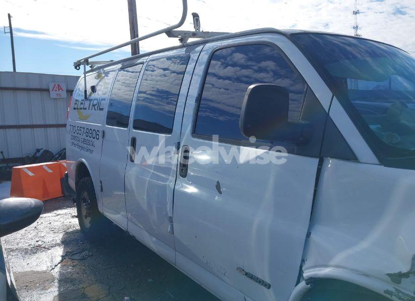 Photo 13 of 2006 Chevrolet Express WORK VAN (VIN 1GCGG25V061220252)
