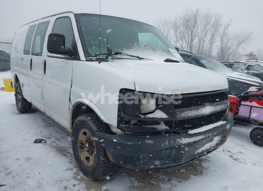 2007 Chevrolet Express WORK VAN (VIN 1GCGG25V071246710) main photo