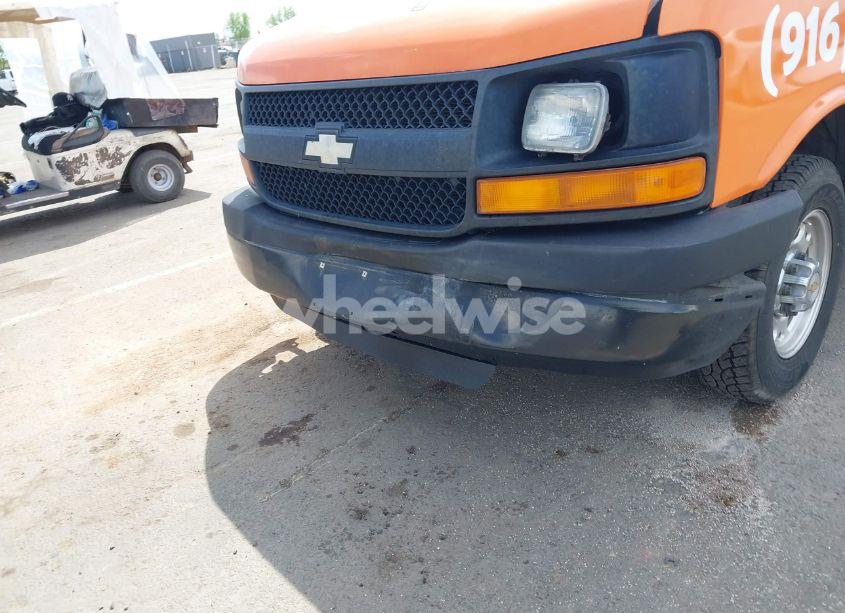 Photo 6 of 2004 Chevrolet Express (VIN 1GCGG25V241245876)