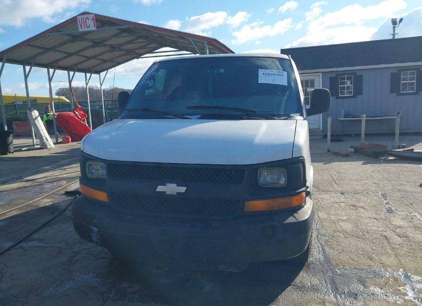 Photo 12 of 2004 Chevrolet Express (VIN 1GCGG25V441118708)