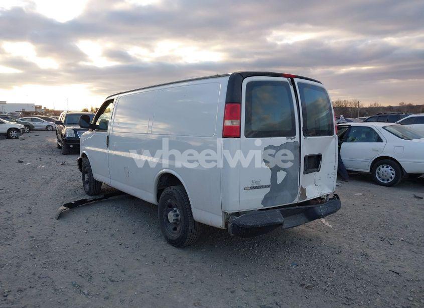 Photo 3 of 2007 Chevrolet Express WORK VAN (VIN 1GCGG25V471188245)