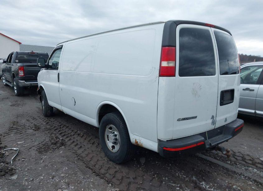Photo 3 of 2007 Chevrolet Express WORK VAN (VIN 1GCGG25V571102084)