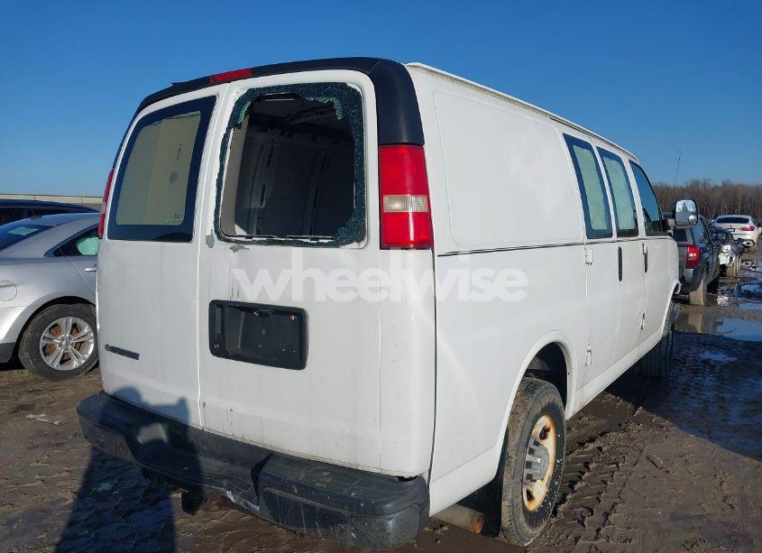 Photo 4 of 2007 Chevrolet Express WORK VAN (VIN 1GCGG25V571105406)