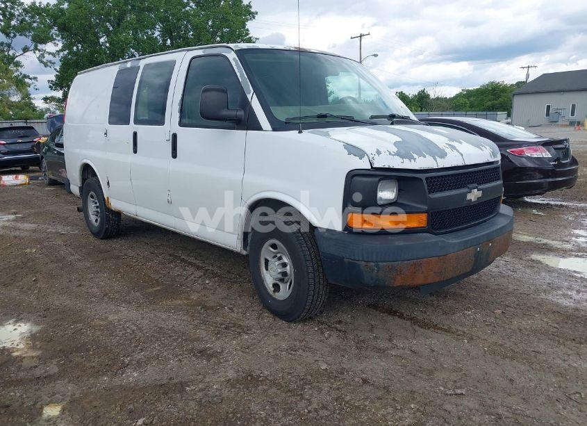 2007 Chevrolet Express WORK VAN (VIN 1GCGG25V671166439) main photo