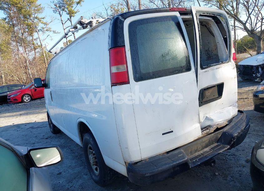 Photo 3 of 2007 Chevrolet Express WORK VAN (VIN 1GCGG25V871252982)