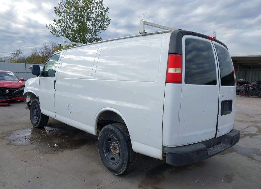 Photo 3 of 2007 Chevrolet Express WORK VAN (VIN 1GCGG25V971120507)