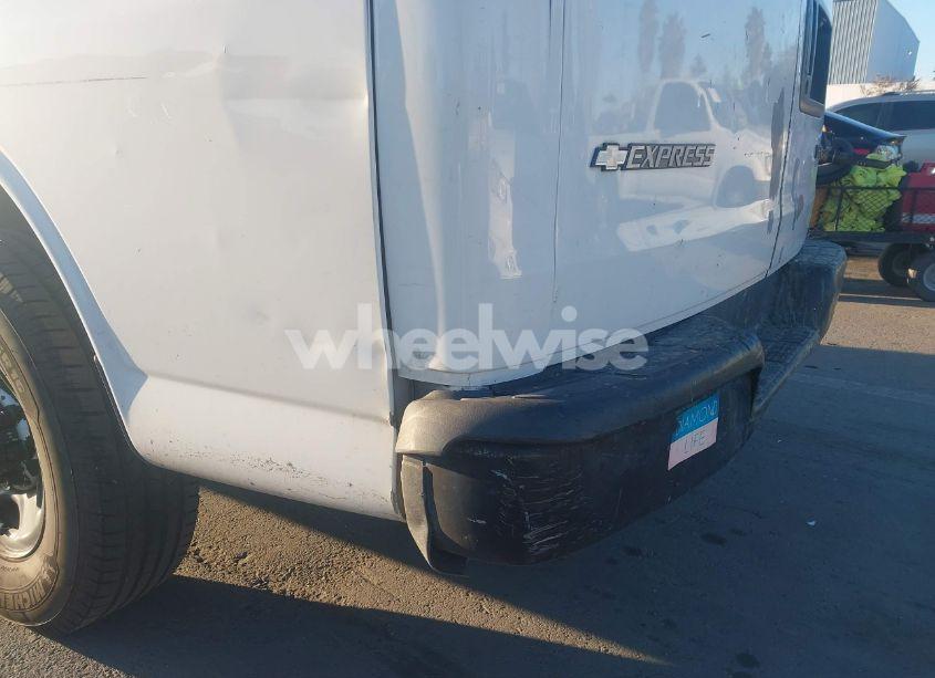 Photo 12 of 2005 Chevrolet Express (VIN 1GCGG25VX51227451)