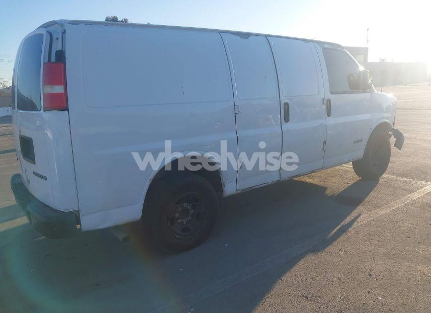 Photo 4 of 2005 Chevrolet Express (VIN 1GCGG25VX51227451)