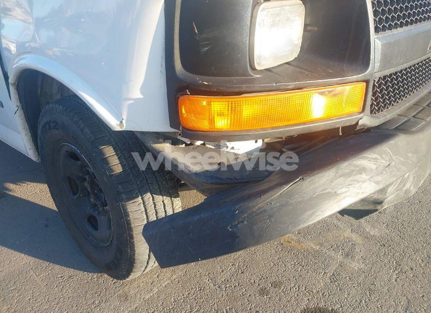 Photo 6 of 2005 Chevrolet Express (VIN 1GCGG25VX51227451)