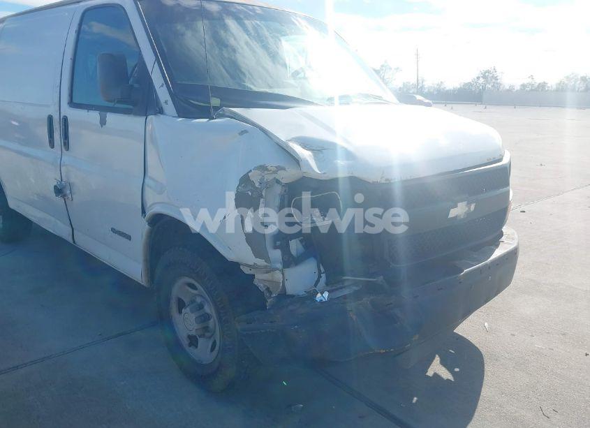 Photo 6 of 2006 Chevrolet Express WORK VAN (VIN 1GCGG25VX61108493)