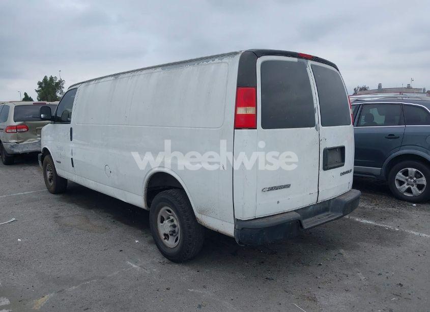 Photo 3 of 2005 Chev Chvn/exp CG 2500 (VIN 1GCGG29B551263686)