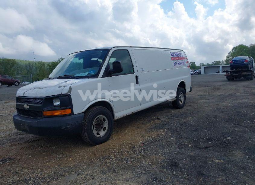 Photo 2 of 2008 Chevrolet Express WORK VAN (VIN 1GCGG29C481225238)