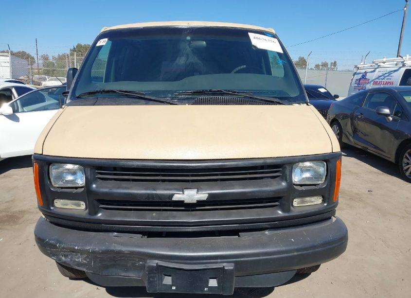 Photo 12 of 2002 Chevrolet Express (VIN 1GCGG29R421136006)