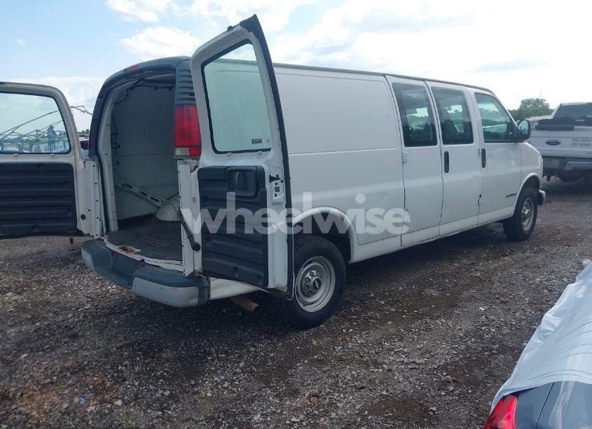 Photo 4 of 1999 Chevrolet Express (VIN 1GCGG29R5X1148396)